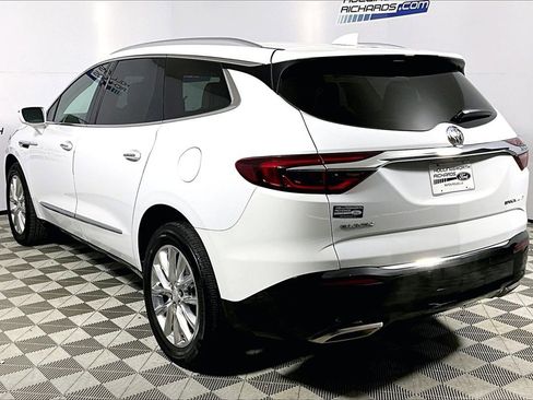 Used 2018 Buick Enclave Premium w/ Experience Buick Package image 8