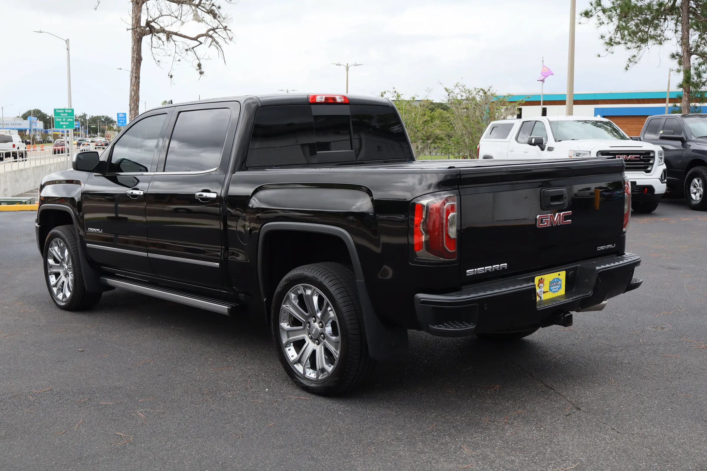 Used 2017 GMC Sierra 1500 Denali w/ Denali Ultimate Package AWD/4WD image 5