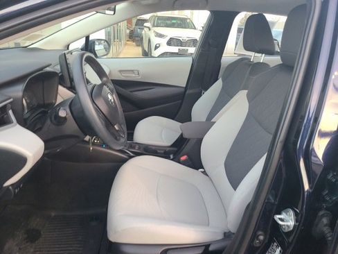 Used 2022 Toyota Corolla LE image 16