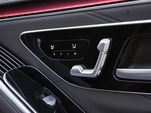 Used 2022 Mercedes-Benz Maybach S 580 4MATIC image 24