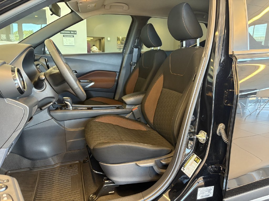 Used 2021 Nissan Kicks SR FWD image 13