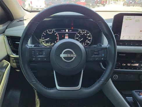 Used 2023 Nissan Rogue SL w/ SL Premium Package image 24