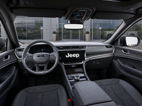 New 2026 Jeep Grand Cherokee L 4WD image 14