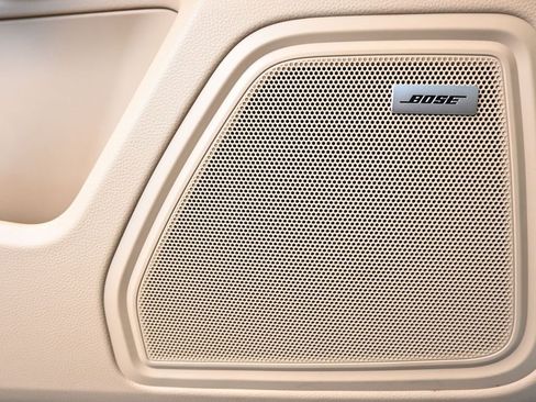 Used 2026 Porsche Macan image 17