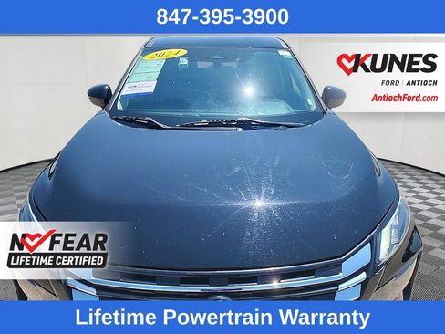 Used 2024 Nissan Rogue SV AWD/4WD image 3