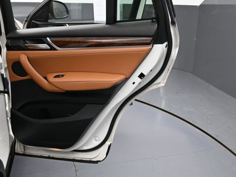 Used 2016 BMW X4 xDrive28i image 39