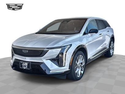 Certified 2025 Cadillac Optiq Luxury 2 w/ LPO, Floor Liner Package