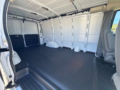 New 2025 GMC Savana 2500 w/ Driver Convenience Package image 23