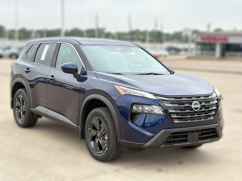 New 2026 Nissan Rogue SV AWD/4WD image 4
