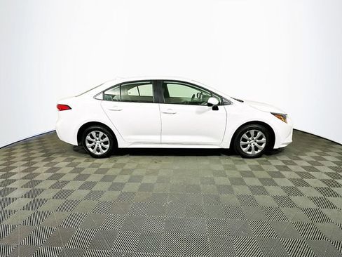 Certified 2025 Toyota Corolla LE image 9