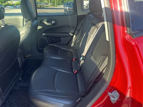 Used 2019 Jeep Compass High Altitude AWD/4WD image 9