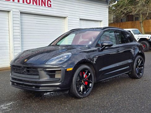 Used 2024 Porsche Macan GTS w/ Premium Plus Package image 7