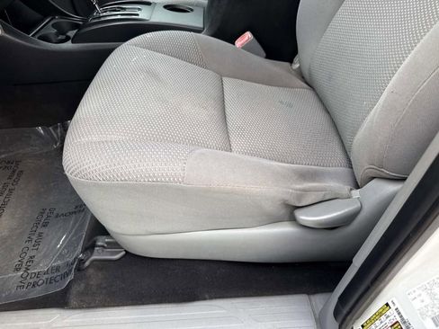 Used 2015 Toyota Tacoma 2WD Access Cab image 17