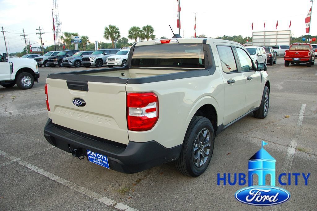 Used 2025 Ford Maverick XLT FWD image 5
