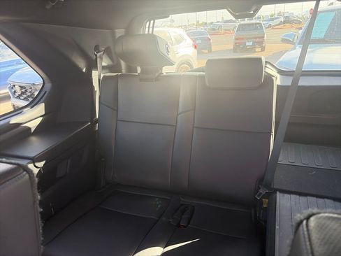 Used 2023 Toyota Sequoia Platinum AWD/4WD image 11