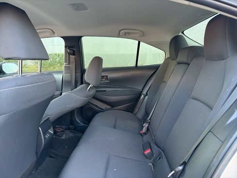 Used 2023 Toyota Corolla LE image 5