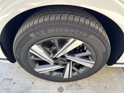 New 2026 Genesis GV70 3.5T Sport Advanced AWD/4WD image 20