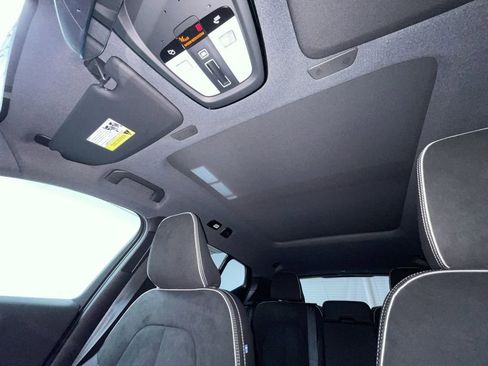 New 2026 Volvo XC40 B5 Ultra w/ Climate Package image 13