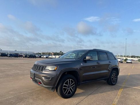 Used 2021 Jeep Grand Cherokee Trailhawk w/ Trailhawk Luxury Group AWD/4WD image 7
