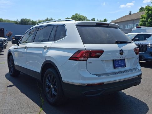 Used 2024 Volkswagen Tiguan SE AWD/4WD image 5