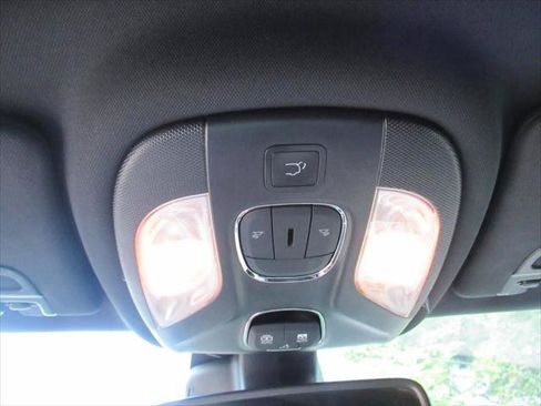 Certified 2025 Jeep Compass Limited w/ Elite Group AWD/4WD image 28