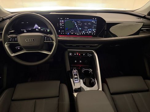 Certified 2025 Audi Q5 Premium Plus w/ Premium Plus AWD/4WD image 16