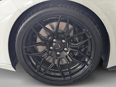 New 2025 Chevrolet Corvette Z06 image 9