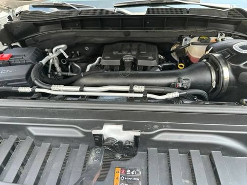 Used 2024 GMC Sierra 1500 Elevation w/ LPO, GMC Protection Package AWD/4WD image 9