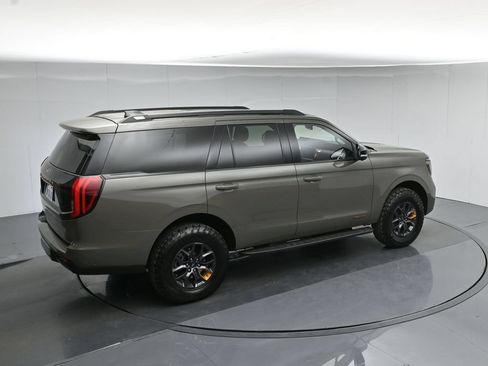 Used 2025 Ford Expedition Tremor AWD/4WD image 46