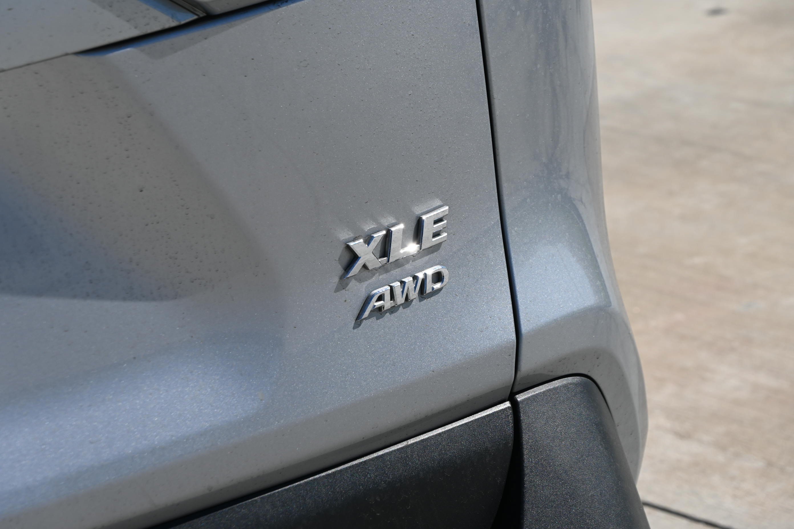Used 2019 Toyota RAV4 XLE w/ Convenience Package AWD/4WD image 39
