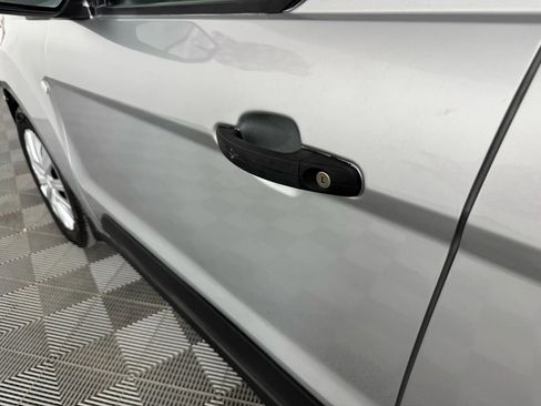 Used 2022 Ford Transit Connect XLT image 21