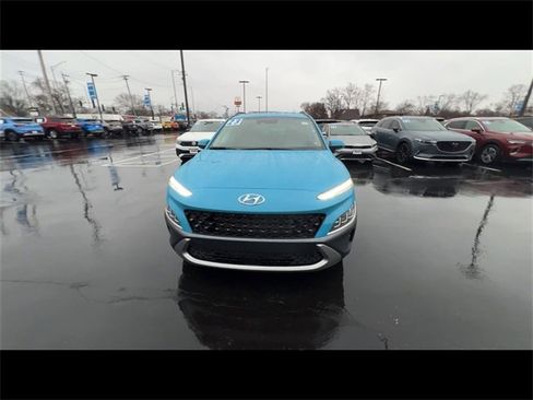 Used 2023 Hyundai Kona Limited image 3