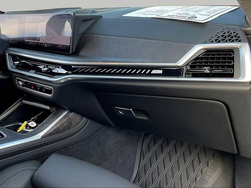 Used 2024 BMW X7 M60i w/ Executive Package image 27