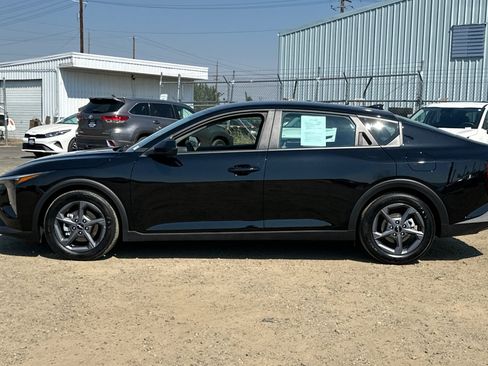 Used 2025 Kia K4 FWD image 8
