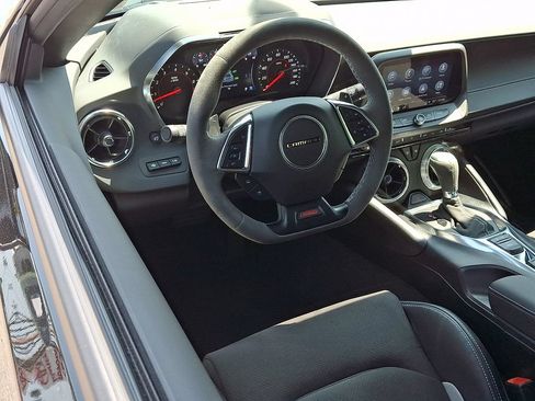 Used 2023 Chevrolet Camaro SS RWD image 2