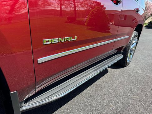 Used 2019 GMC Yukon Denali w/ Open Road Package AWD/4WD image 33