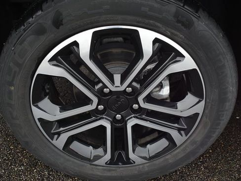 Used 2022 Jeep Compass Limited image 40