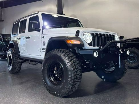 Used 2024 Jeep Wrangler Unlimited Sport image 27