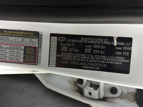 Used 2022 Hyundai Elantra SE FWD image 28