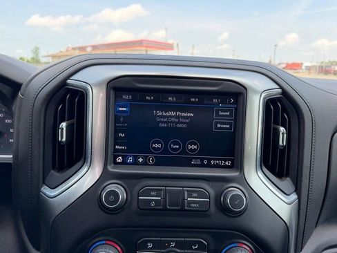 Used 2021 Chevrolet Silverado 1500 LT image 12