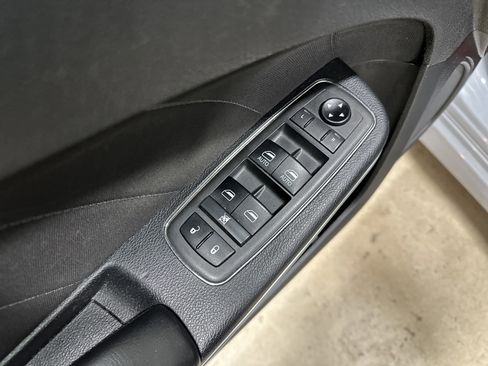 Used 2021 Dodge Charger R/T image 15