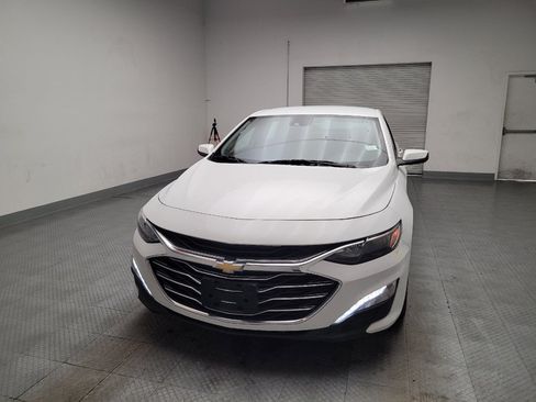 Used 2023 Chevrolet Malibu LT FWD image 15