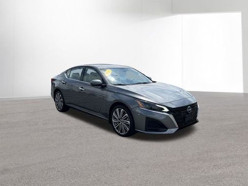 Certified 2024 Nissan Altima 2.5 SL image 3