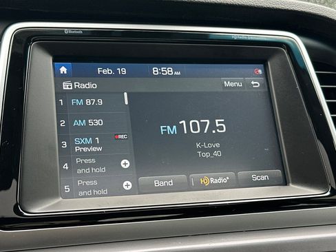 Used 2018 Hyundai Sonata Limited image 17