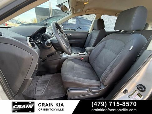 Used 2013 Nissan Rogue S image 19