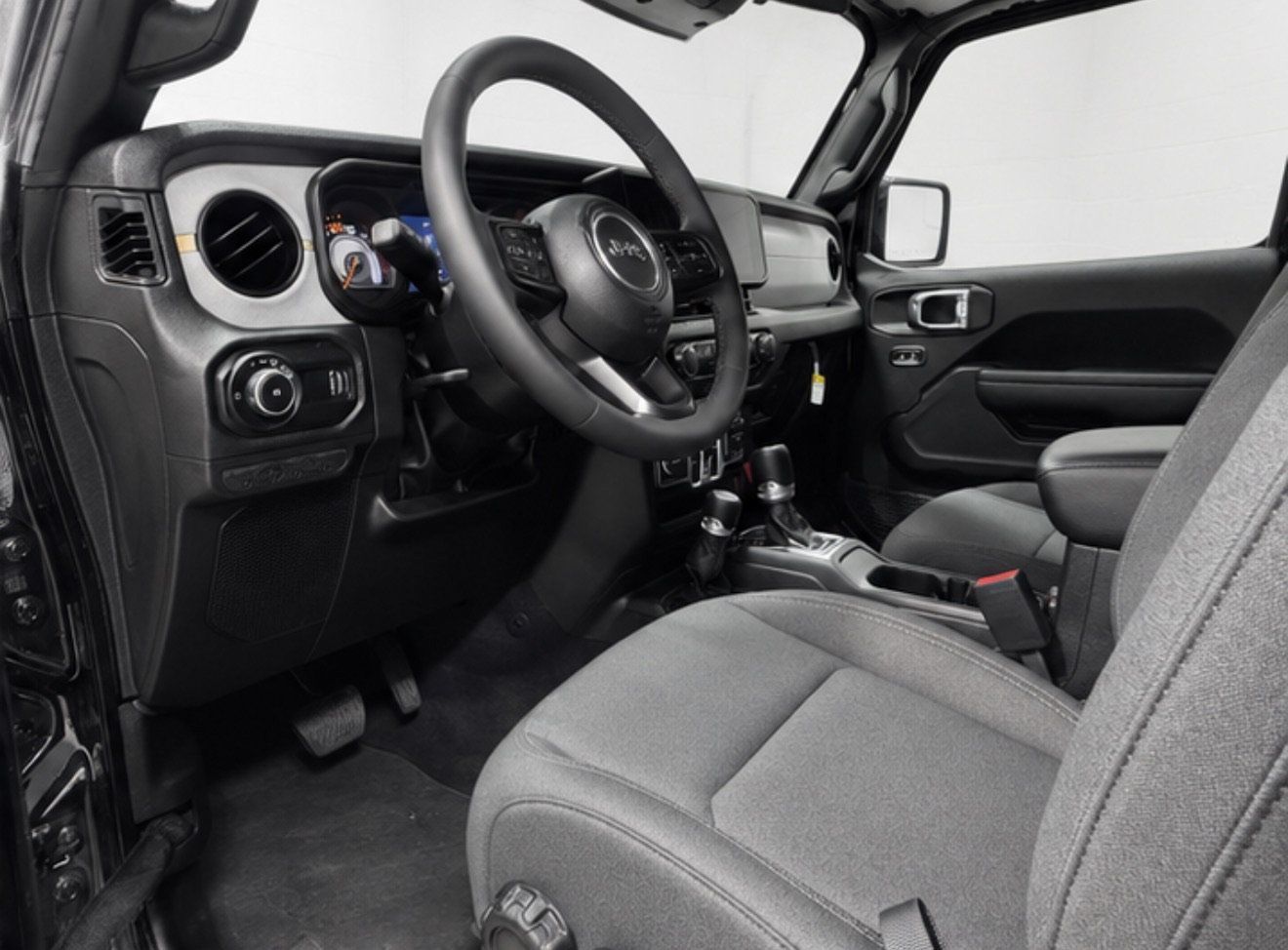 Used 2026 Jeep Wrangler Unlimited Sport AWD/4WD image 9