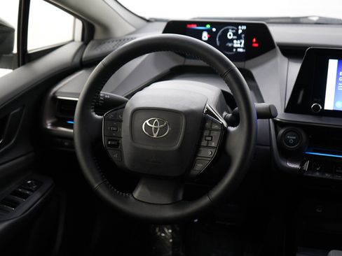 Used 2023 Toyota Prius XLE AWD/4WD image 14