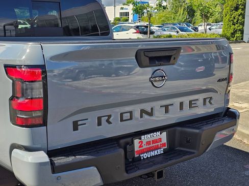 New 2026 Nissan Frontier SV w/ SV Convenience Package AWD/4WD image 10