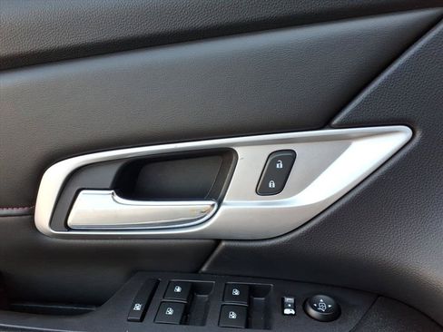 Used 2017 GMC Terrain SLE w/ Convenience Package FWD image 15