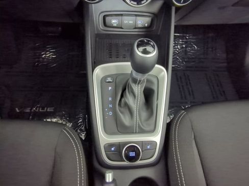New 2026 Hyundai Venue SEL image 28